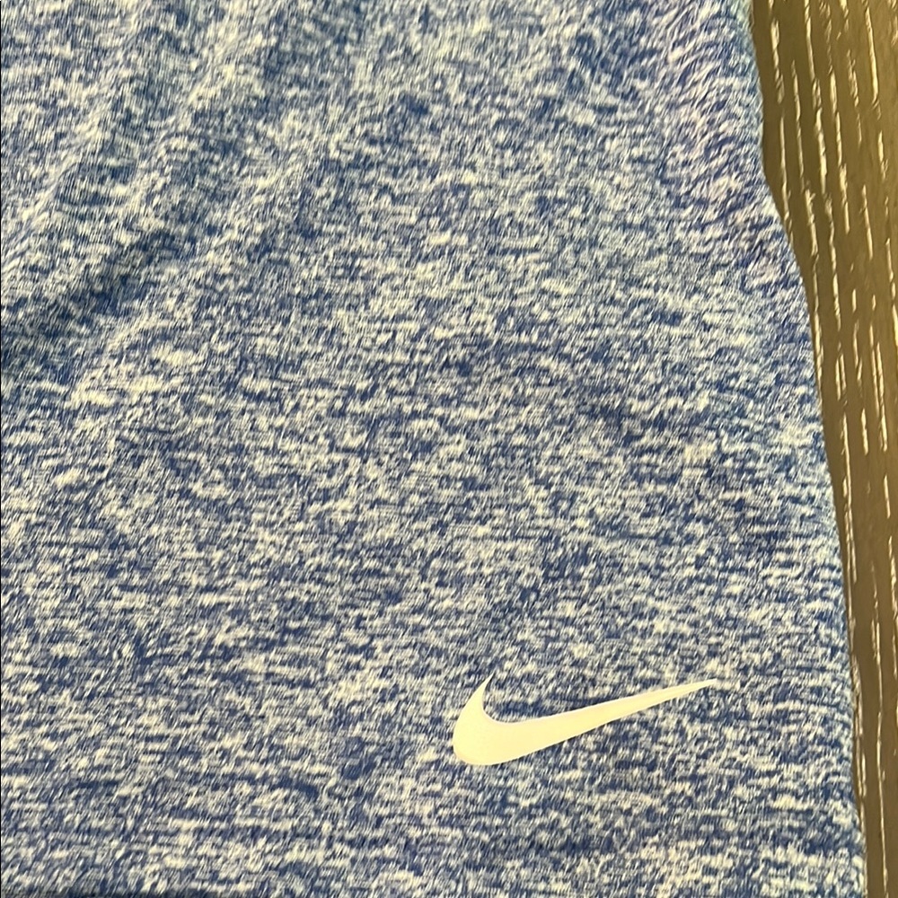 Nike Women's Heathered Blue Short Sleeve Tee Size Large Dri-Fit - Picture 6 of 7
